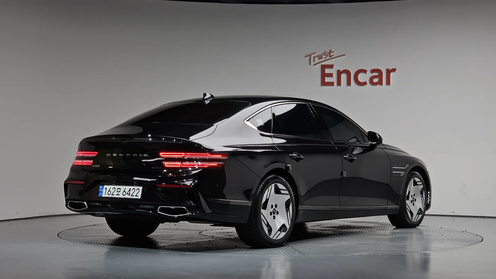 2025 Genesis G80