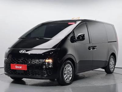 2025 Hyundai Staria
