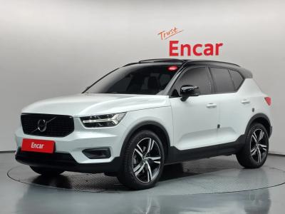 2021 Volvo XC40