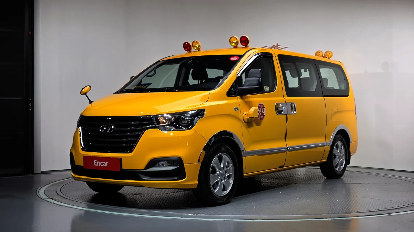 2020 Hyundai Starex