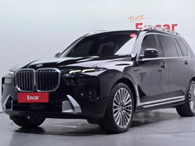 2023 BMW X7