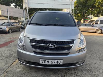 2016 Hyundai Starex