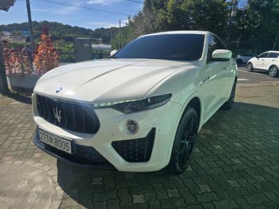 2020 Maserati Levante