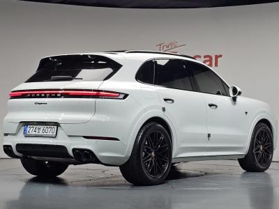 2024 Porsche Cayenne