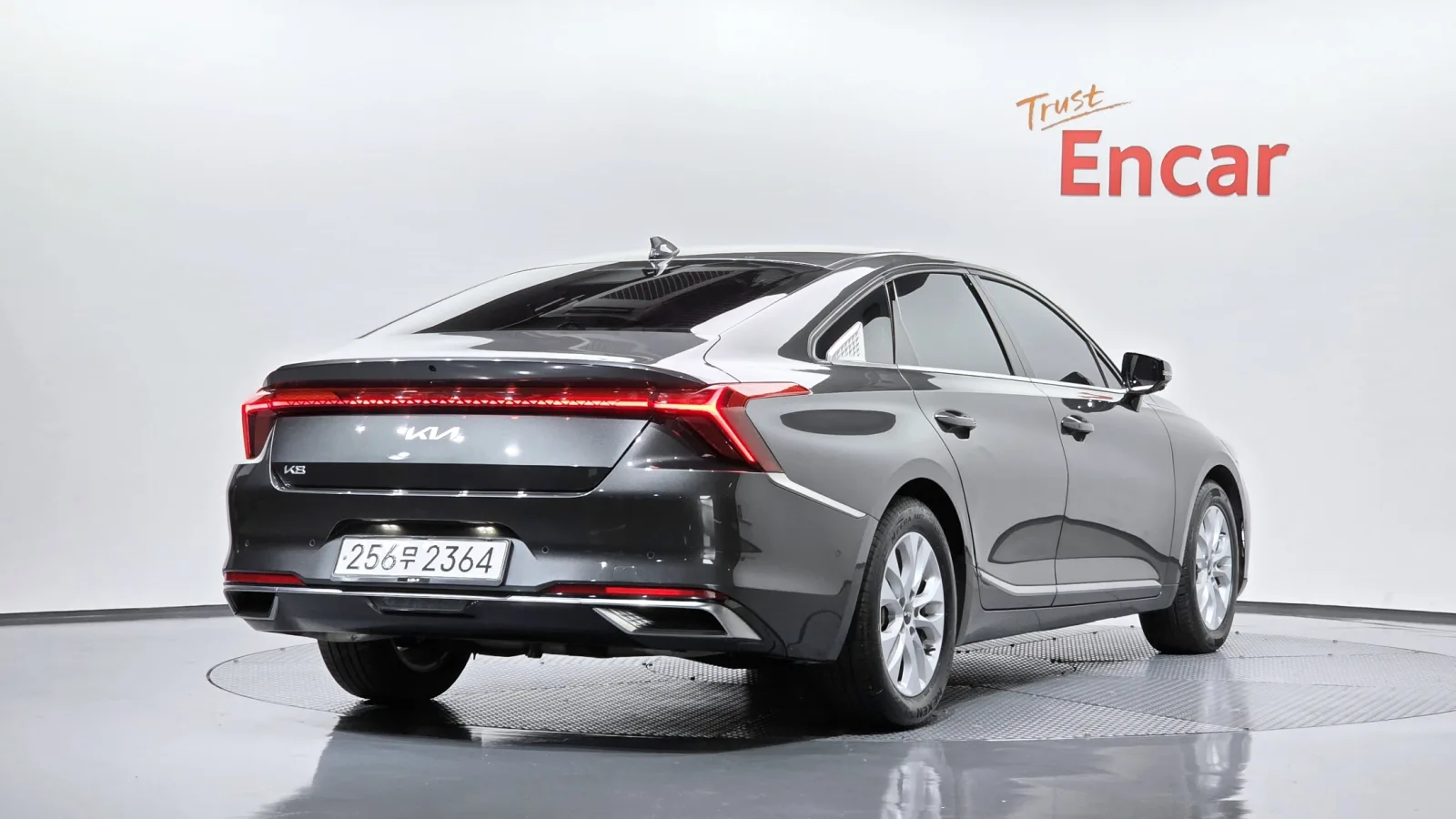 2023 Kia K8