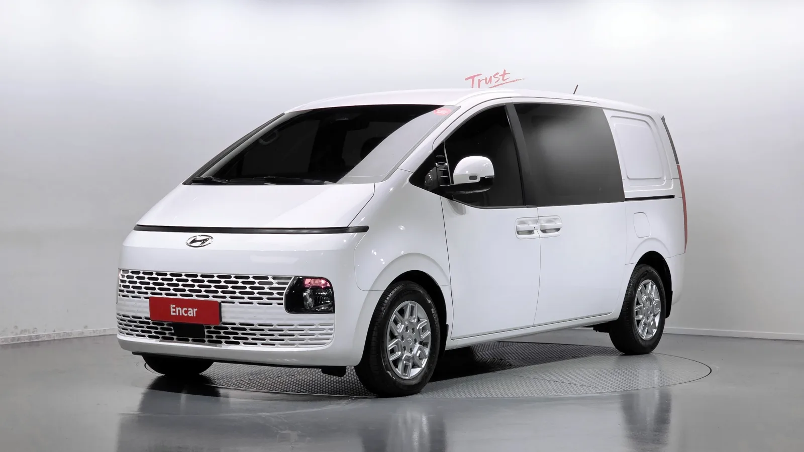 2022 Hyundai Staria