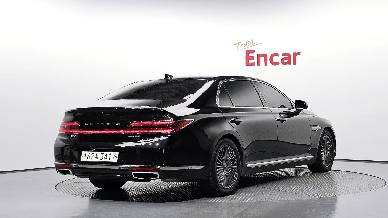 2019 Genesis G90