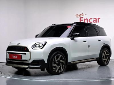 2025 MINI Countryman