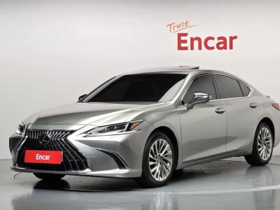 2024 Lexus ES