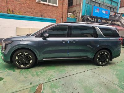 2025 Kia Carnival
