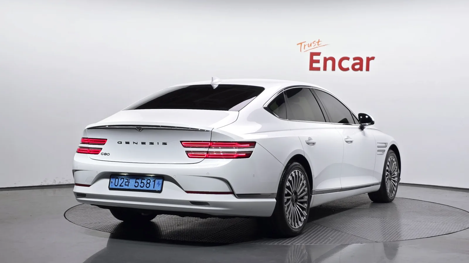 2022 Genesis G80