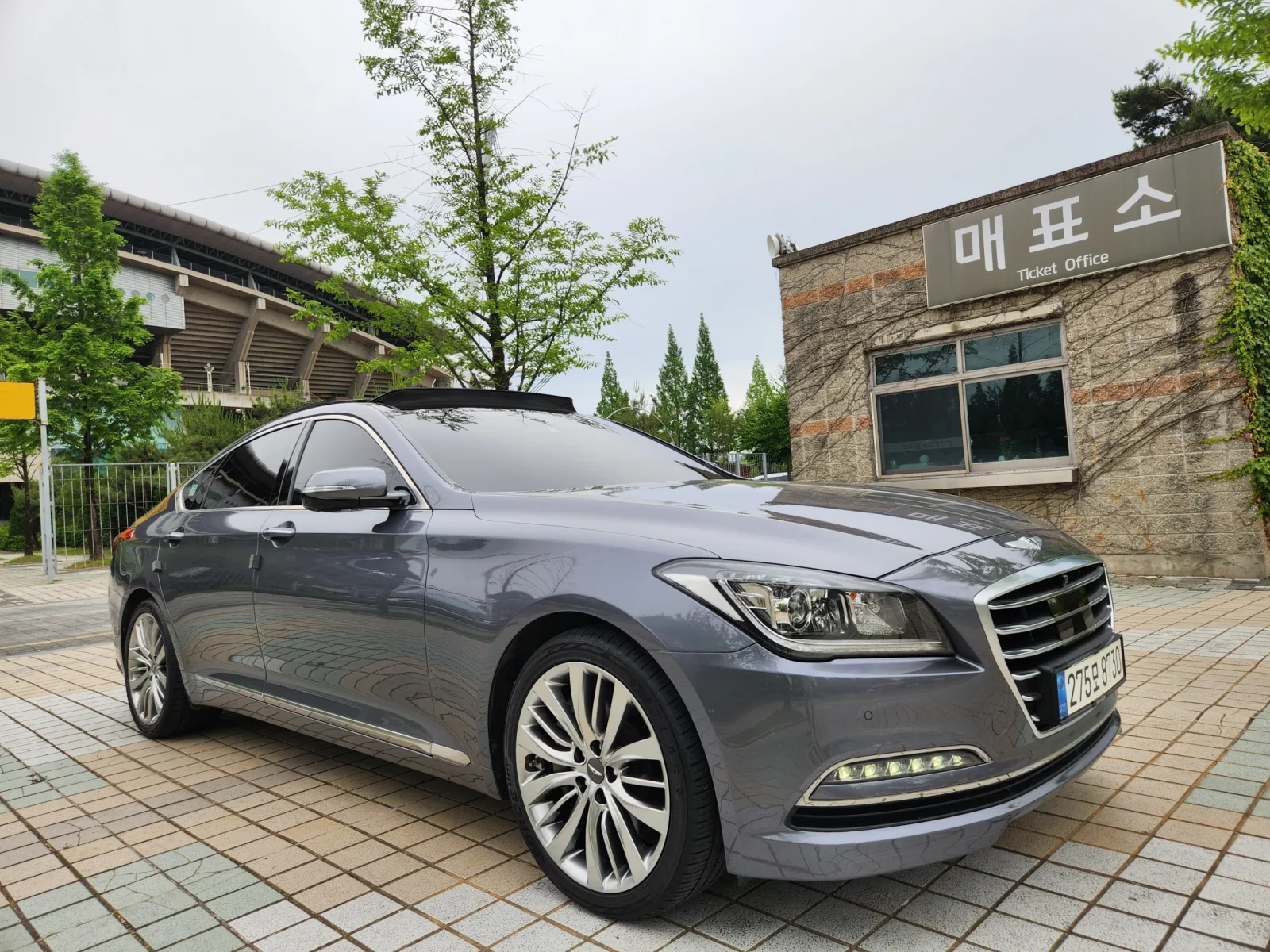 2016 Hyundai Genesis