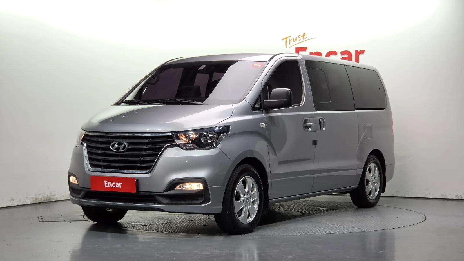 2019 Hyundai Starex