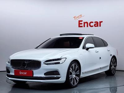 2021 Volvo S90
