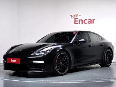 2019 Porsche Panamera