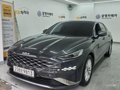 2022 Kia K8