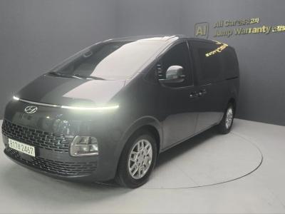 2022 Hyundai Staria