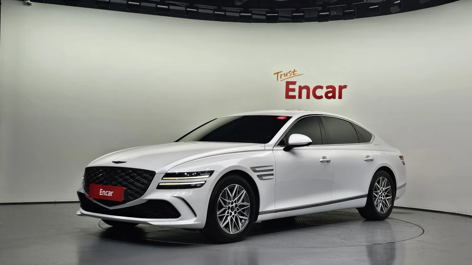 2025 Genesis G80