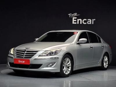2013 Hyundai Genesis
