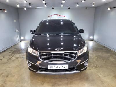 2017 Kia Carnival