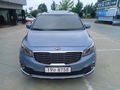 2015 Kia Carnival