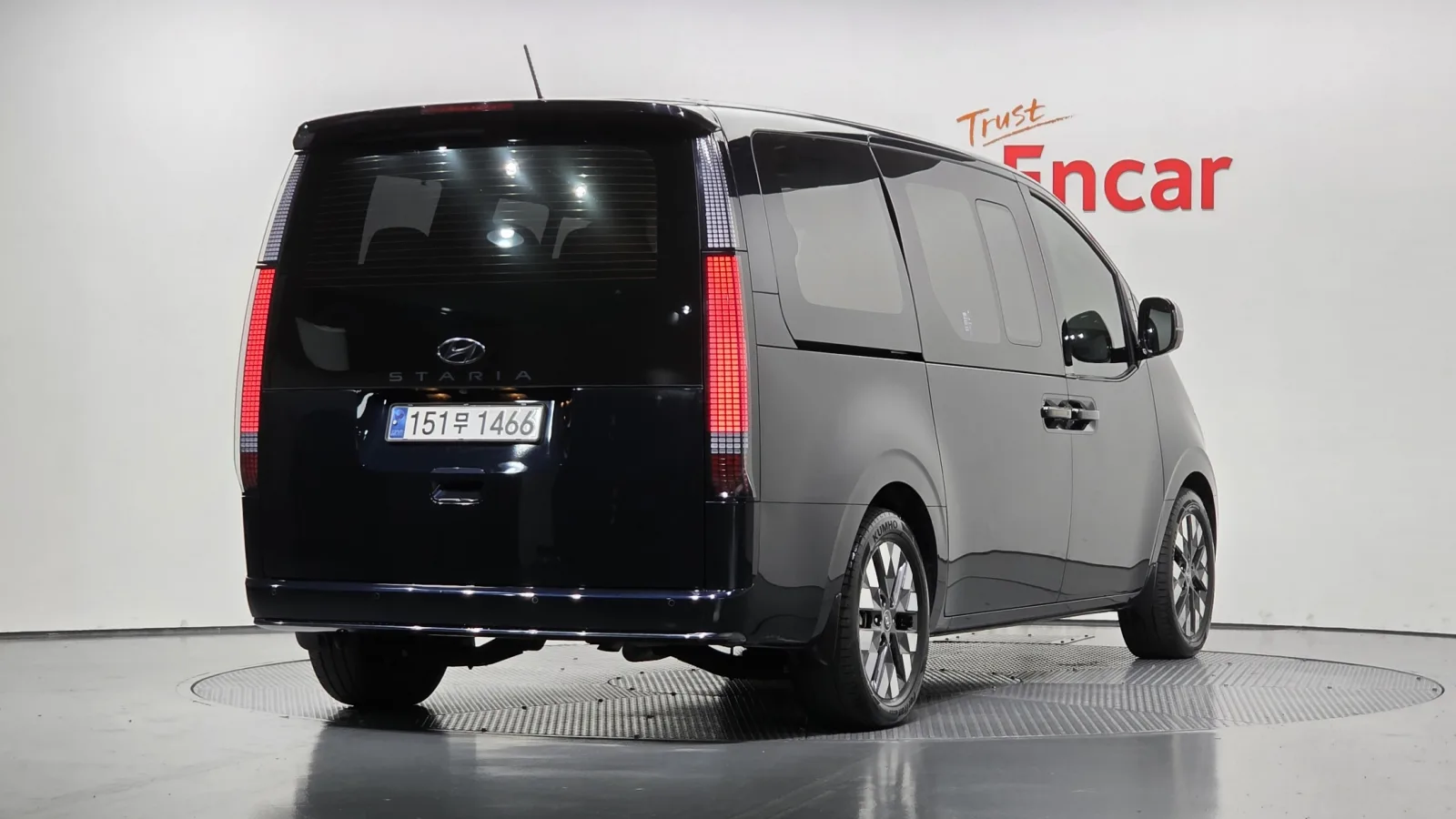 2022 Hyundai Staria
