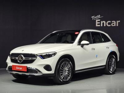 2026 Mercedes-Benz GLC-Class