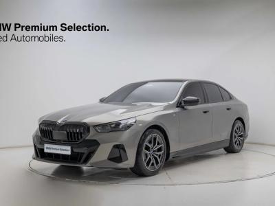 2025 BMW i5