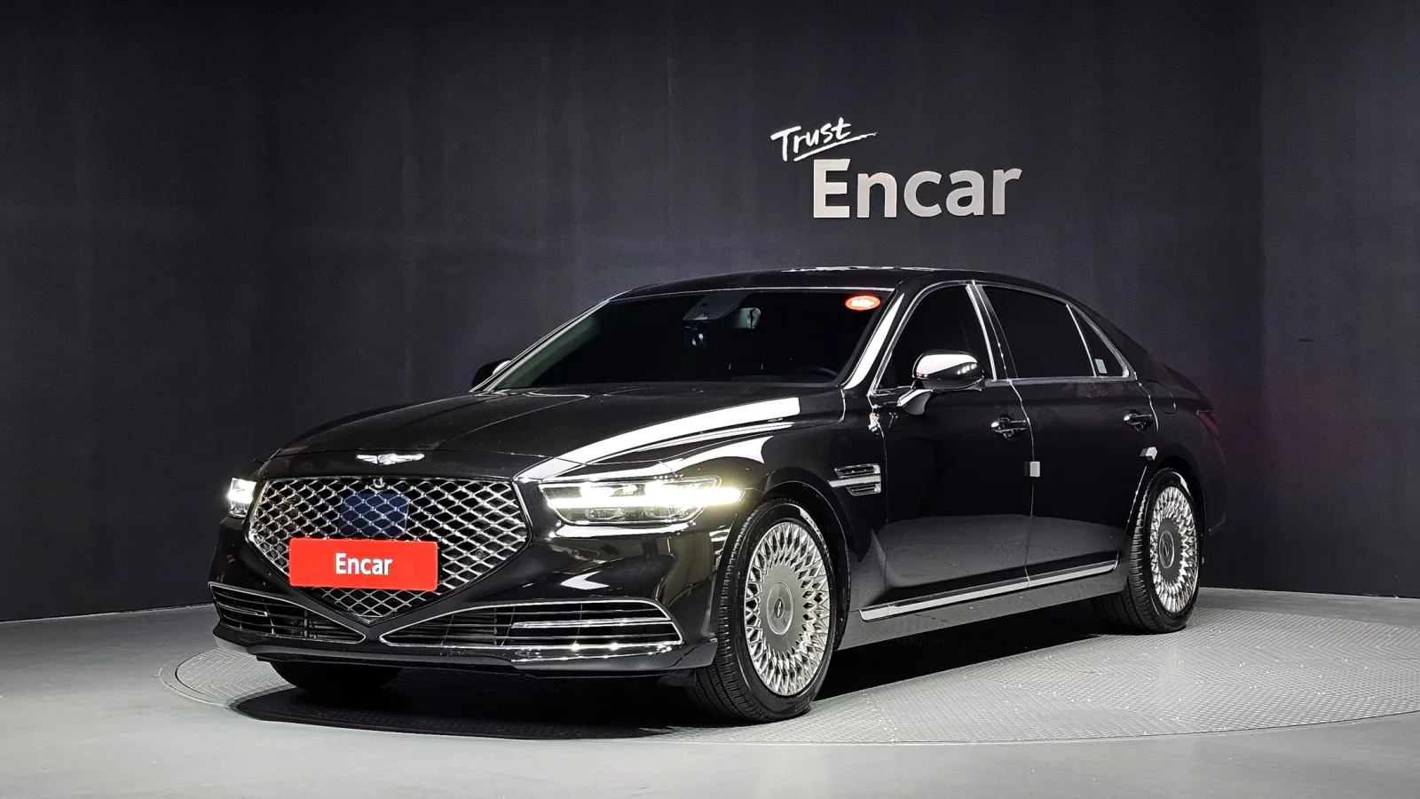 2019 Genesis G90