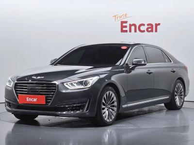 2018 Genesis EQ900