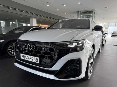 2026 Audi Q8
