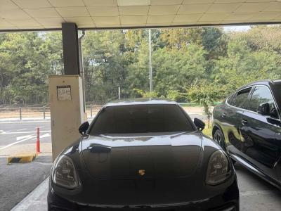 2020 Porsche Panamera