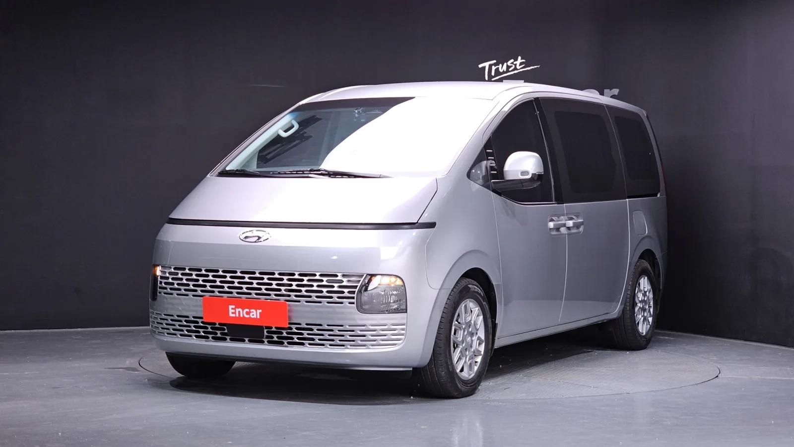 2022 Hyundai Staria