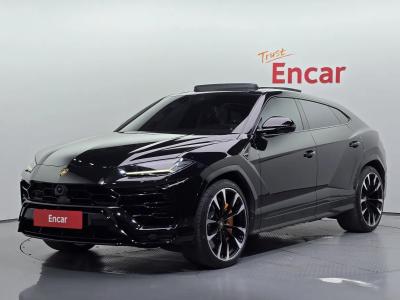 2022 Lamborghini Urus