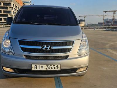 2016 Hyundai Starex