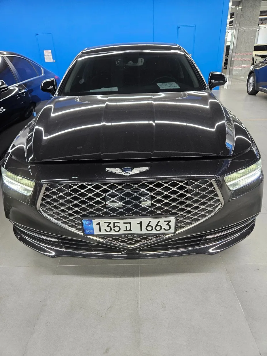 2019 Genesis G90