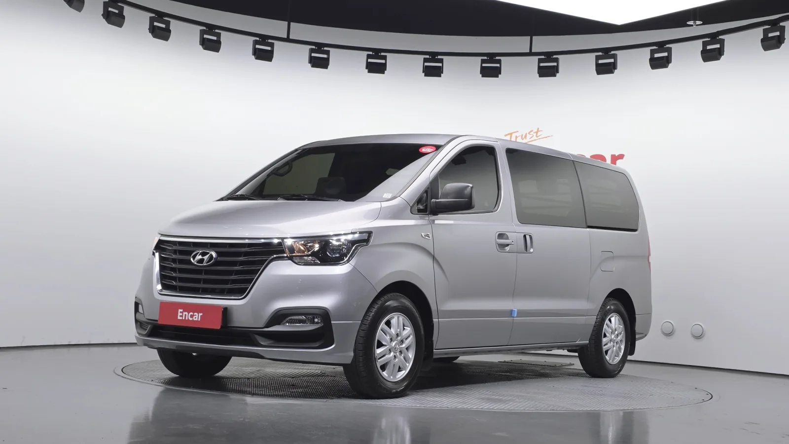2021 Hyundai Starex