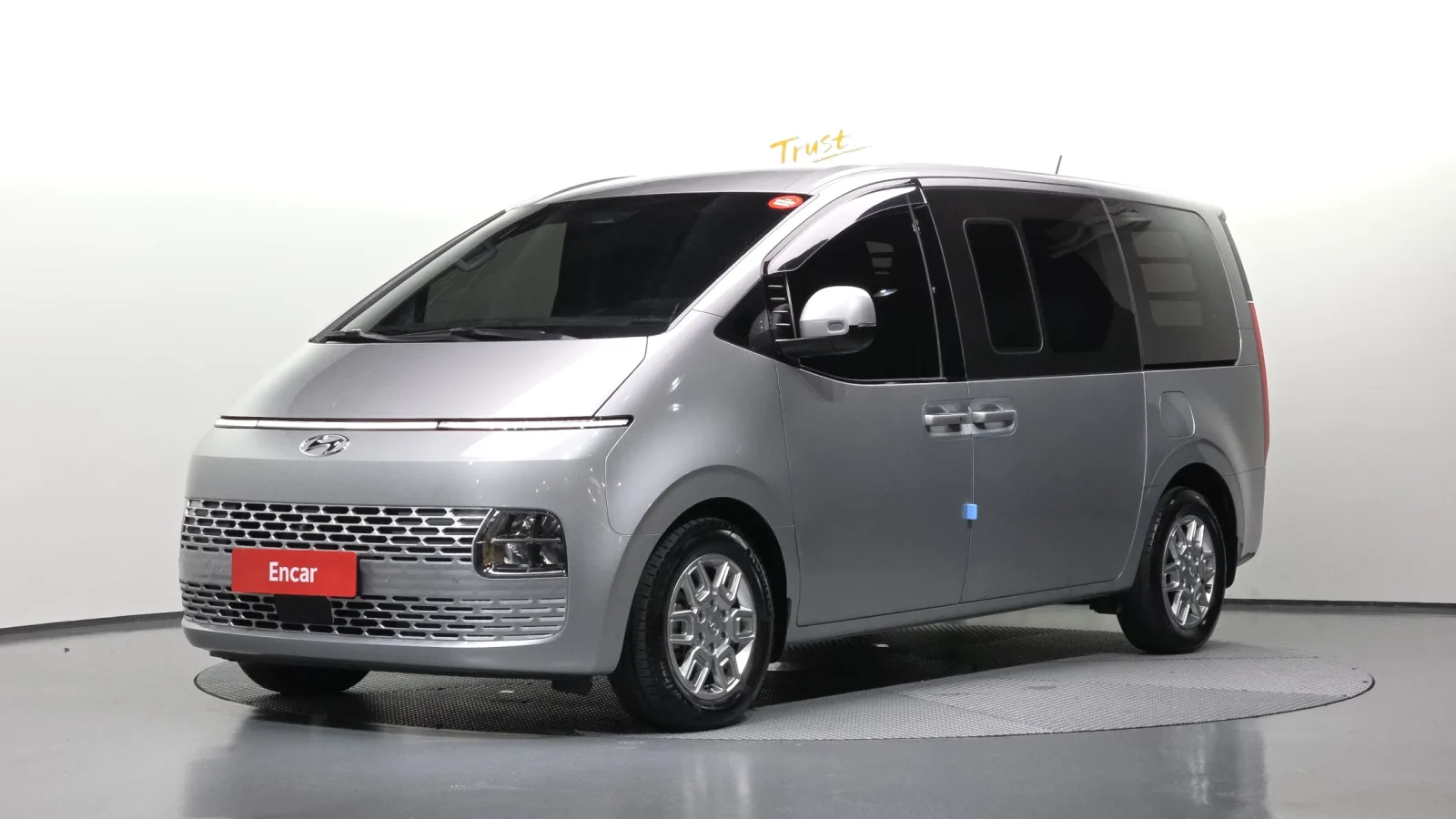 2024 Hyundai Staria