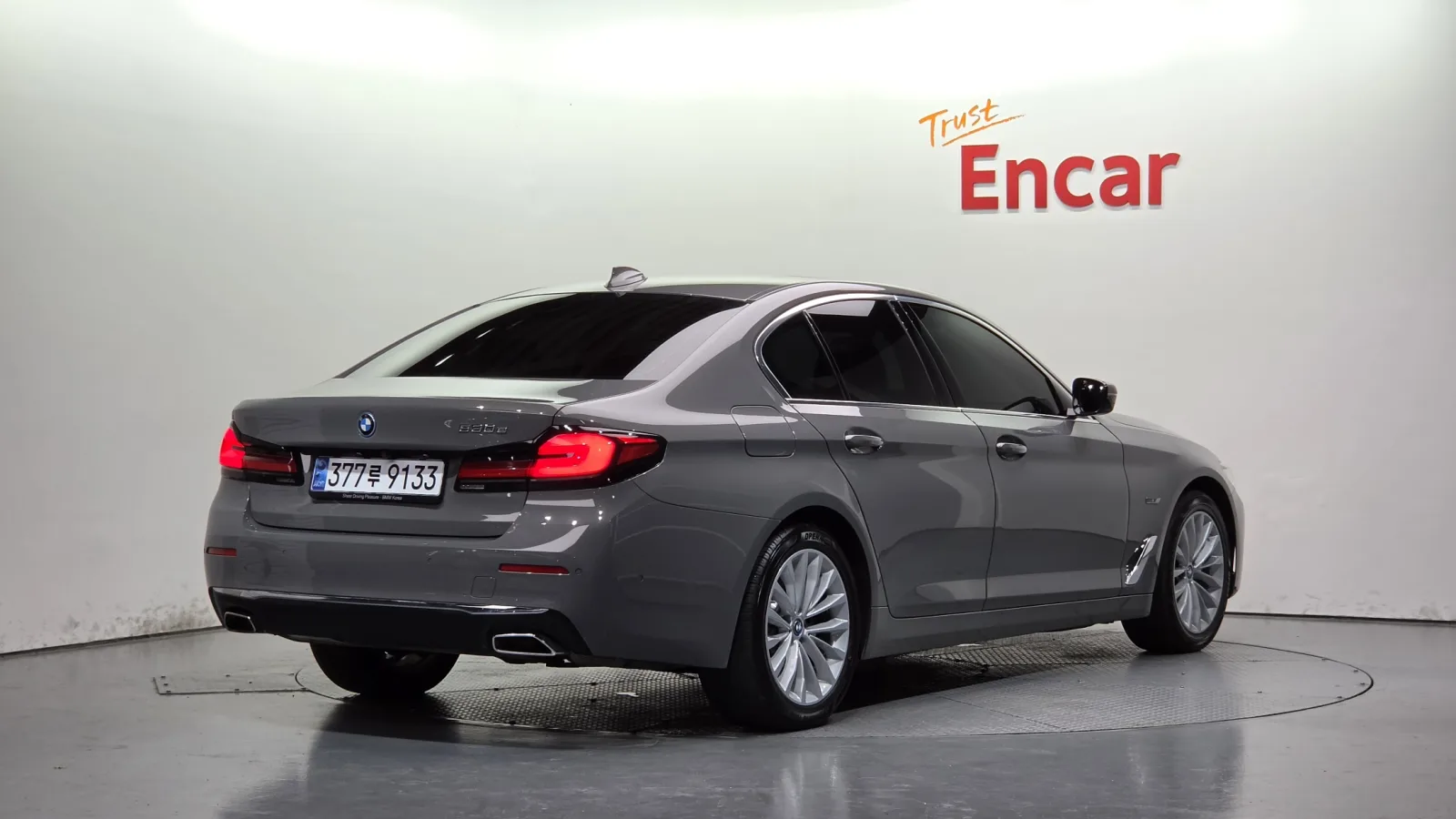 2022 BMW 5-Series