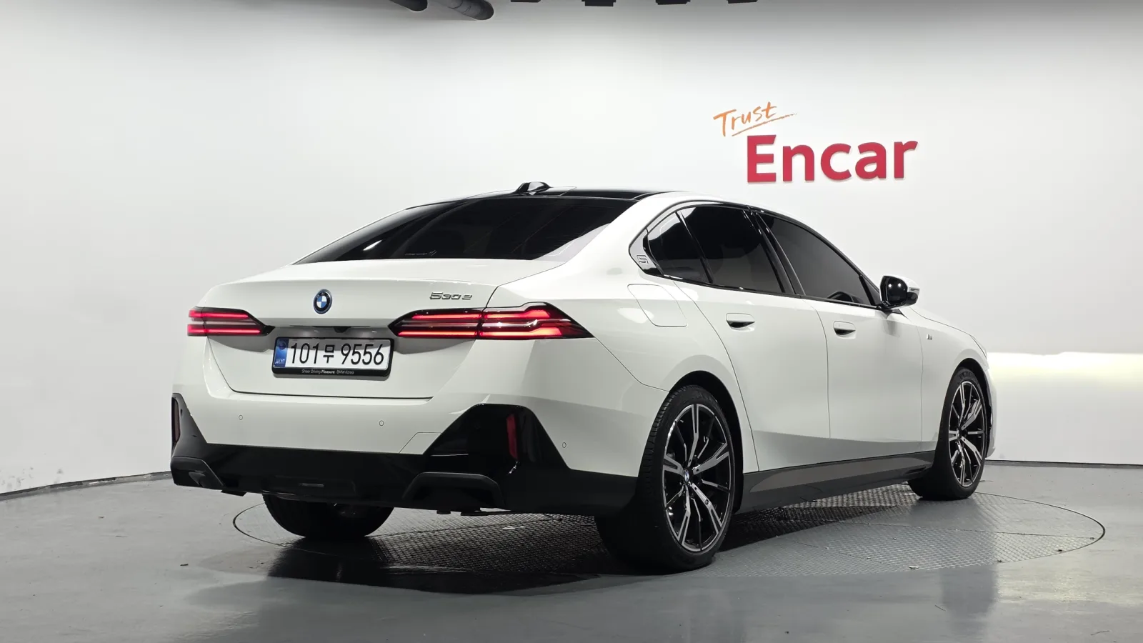 2025 BMW 5-Series