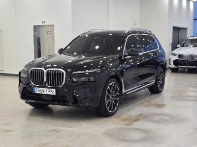 2026 BMW X7