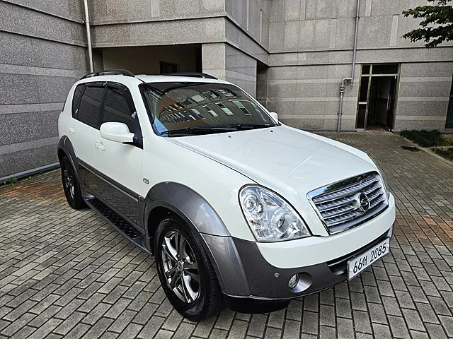 2011 KG Mobility Rexton