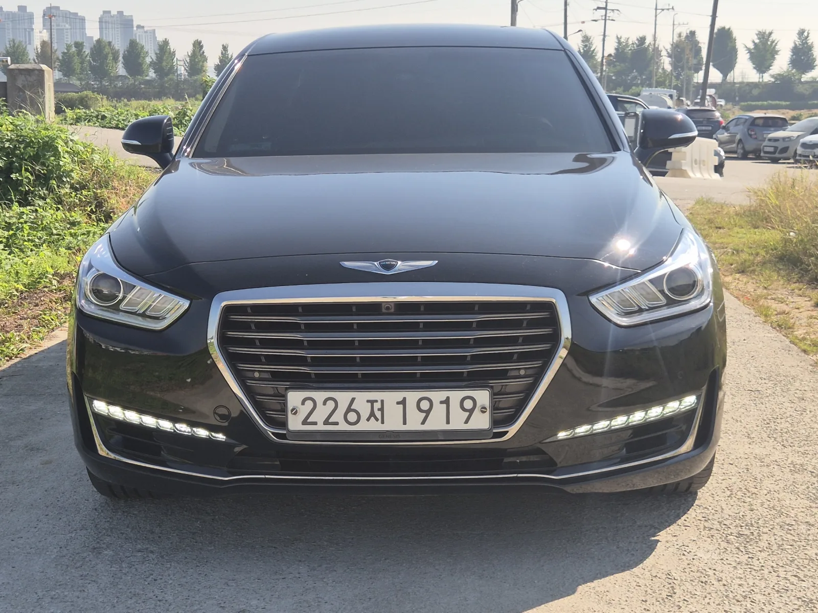 2018 Genesis EQ900