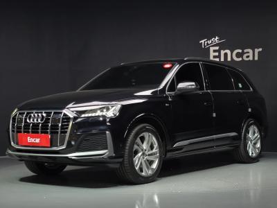 2021 Audi Q7