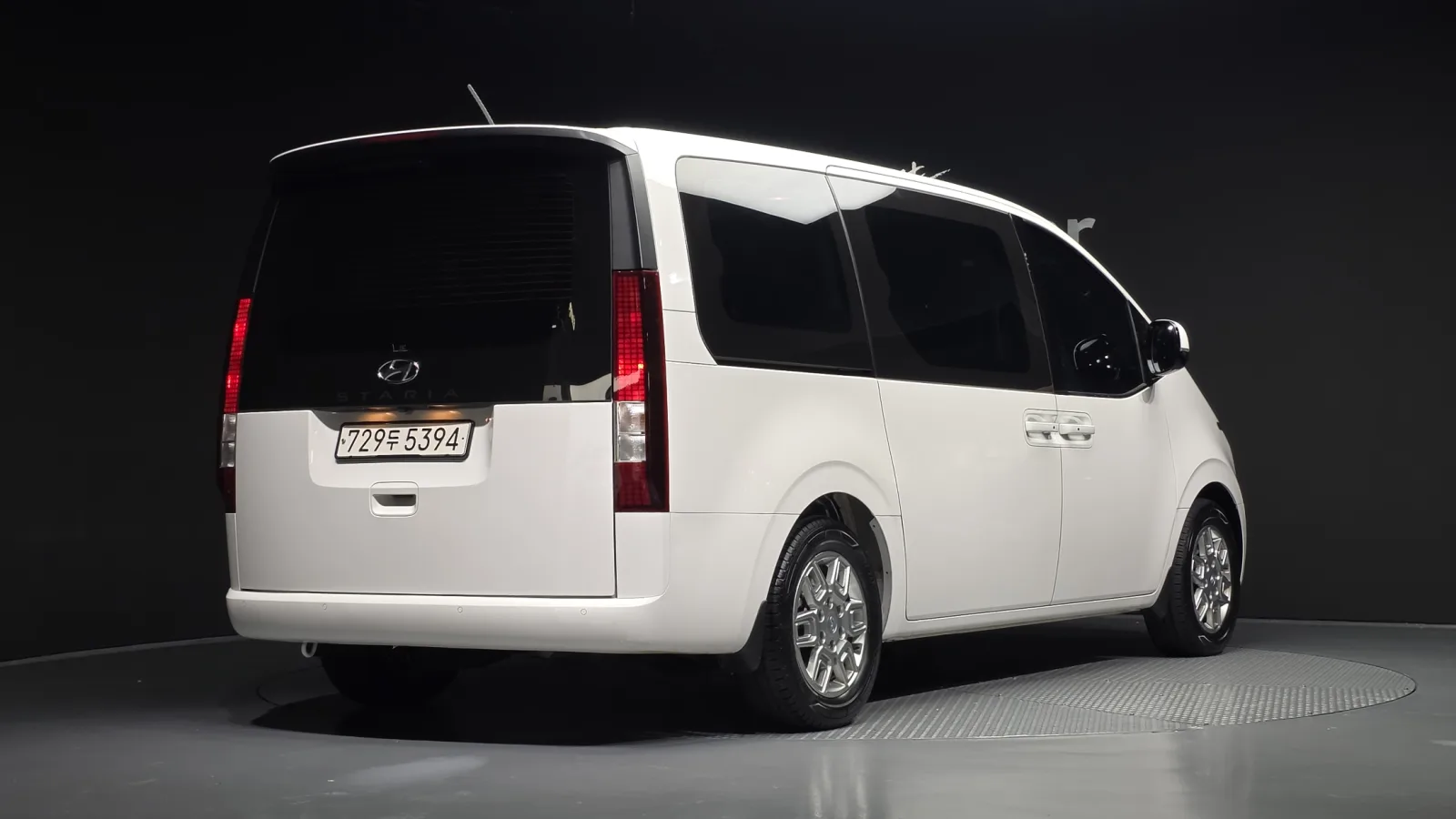 2023 Hyundai Staria