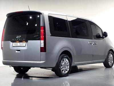 2023 Hyundai Staria