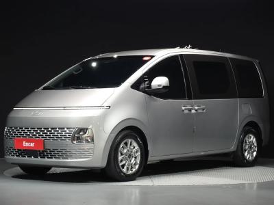 2025 Hyundai Staria