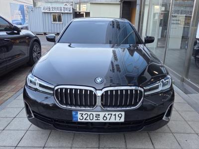 2023 BMW 5-Series