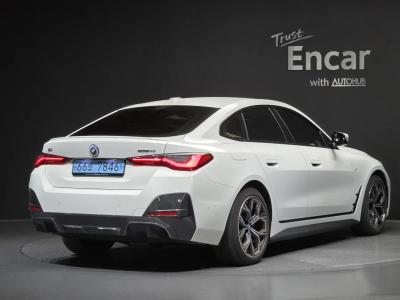2024 BMW i4