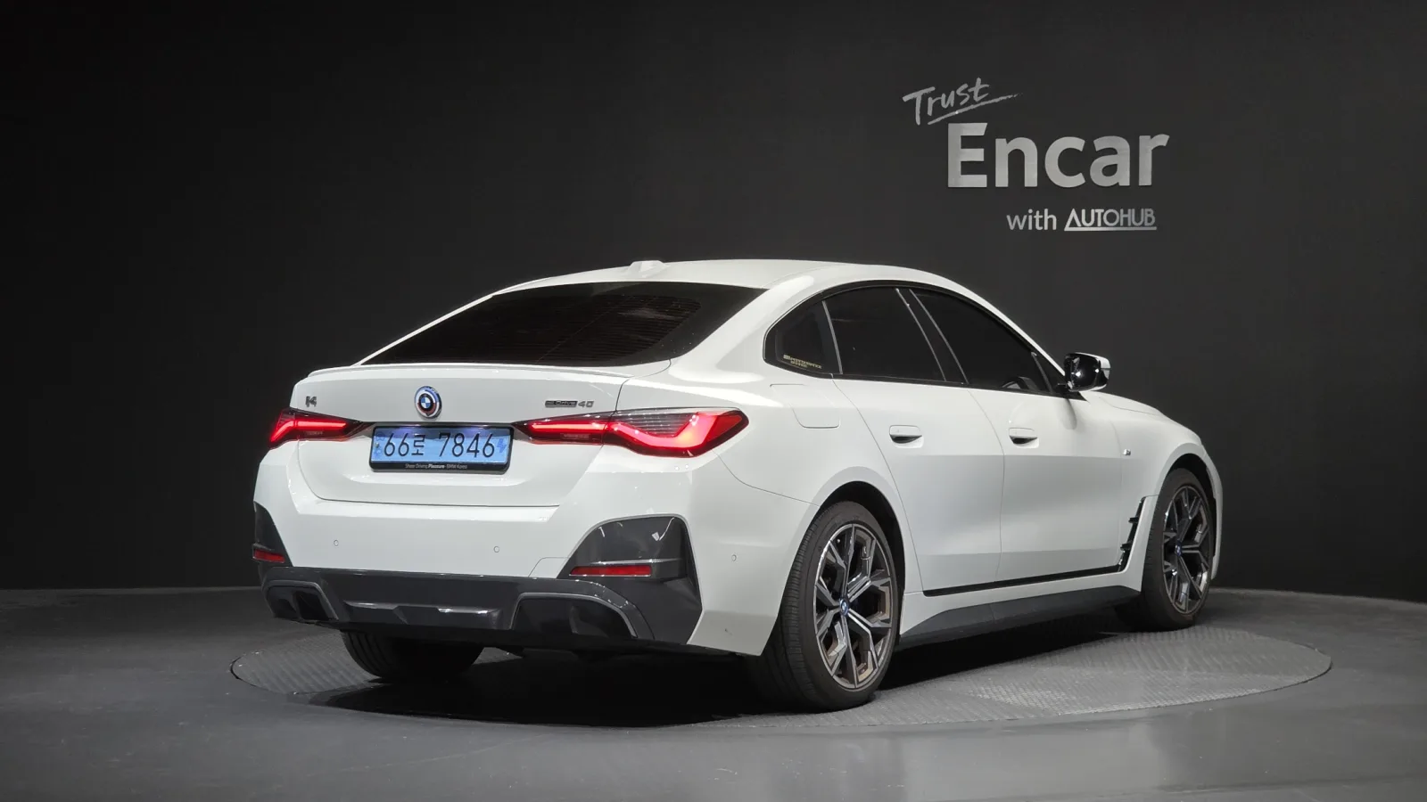 2024 BMW i4
